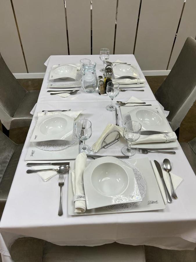 Hotel Delpack Timisoara Ngoại thất bức ảnh